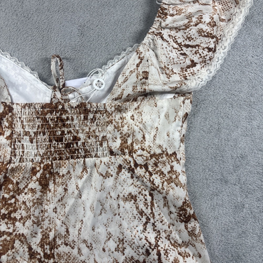 NWT WAYF Women's Melissa Lace Trim Sweetheart Top Python Print Brown Size XS - Picture 12 of 12